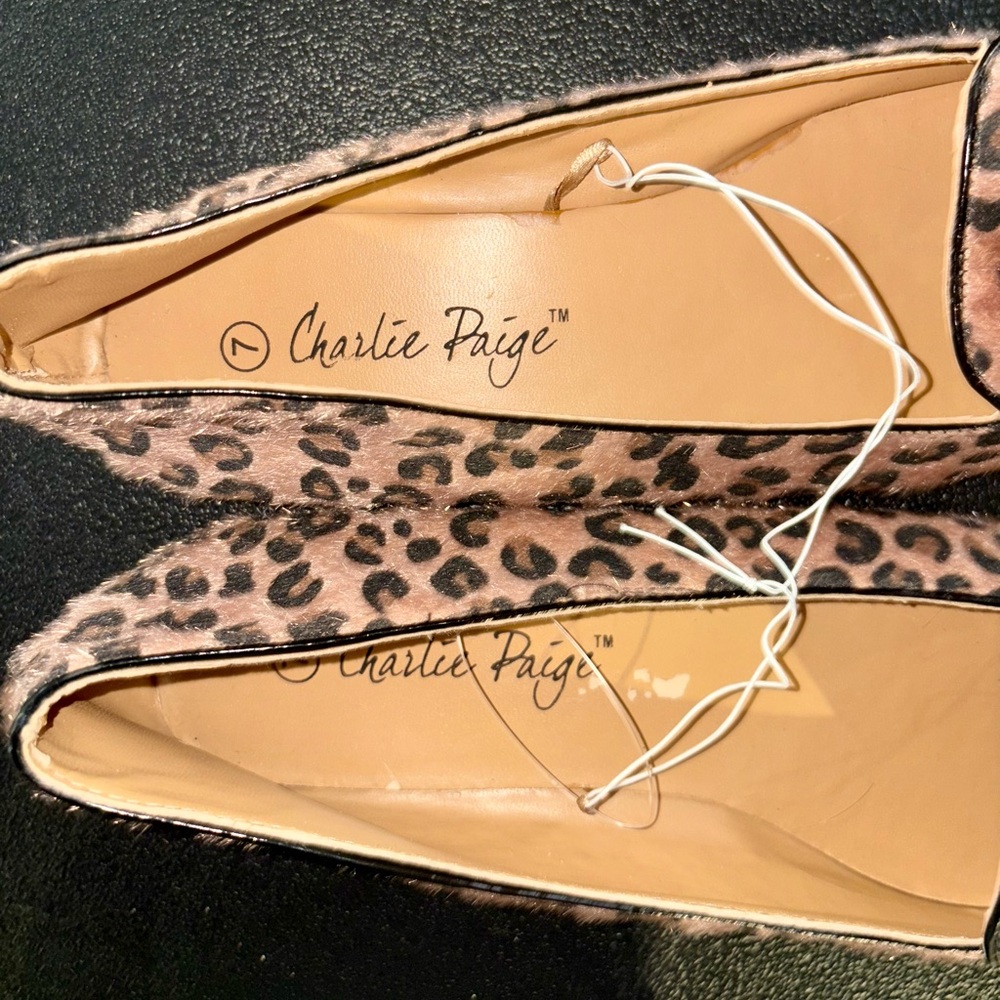 ๐ Leopard Flats ๐ค๐๐ค - Picture 12 of 12